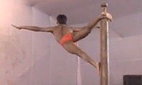 Indischer Pole-Dance