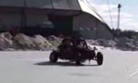 Mit dem Buggy auf dem Eis