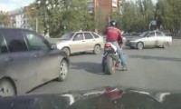Autofahrer gegen Motorradfahrer