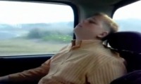 Im Auto eingeschlafen
