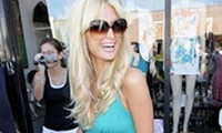 Paris Hilton beim Shopping