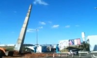 Turm fällt!