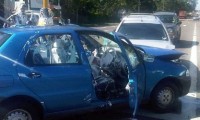 Böser Farb-Unfall mit dem Auto