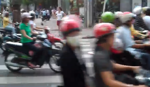 Strasse überqueren in Thailand Strasse überqueren in Thailand