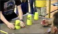 becher stapeln becher stapeln