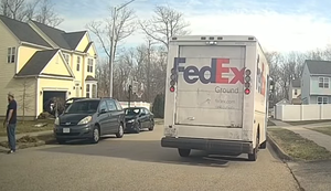 FedEx Fahrer legt kurzen Zwischenstopp ein
