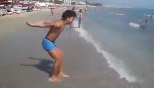 Toller Typ am Strand