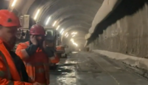 Knaller im Tunnel zünden