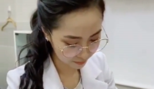 Kleine Aufmerksamkeit für die Ärztin