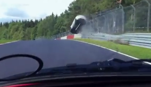 Heftiger Abflug am Nürburgring Heftiger Abflug am Nürburgring