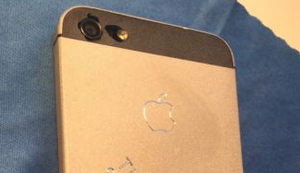 iPhone 5 mit Tim Cook CEO Apple Gravur
