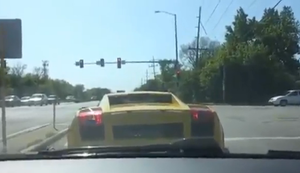 Hobbyrennfahrer im Lamborghini