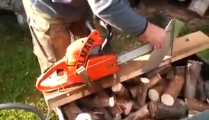 Vorrichtung um Brennholz zu machen Vorrichtung um Brennholz zu machen