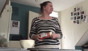 Präparierte Ketchup-Flasche Präparierte Ketchup-Flasche