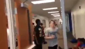 Am Türrahmen hängen geblieben Am Türrahmen hängen geblieben