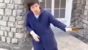 Tanz mit der Weinflasche