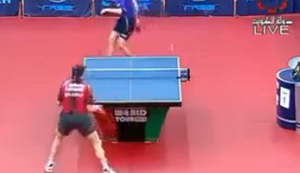 Beeindruckende Rückhand beim Tischtennis Beeindruckende Rückhand beim Tischtennis