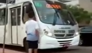 Den Busfahrer trollen Den Busfahrer trollen