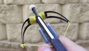 Mini Armbrust selbstgebaut Mini Armbrust selbstgebaut