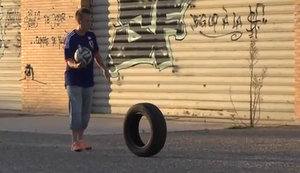 World Cup Foot 2014 - Remis feine Tricks am Ball