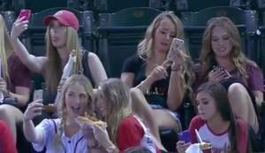 Selfie-Party im Stadion Selfie-Party im Stadion