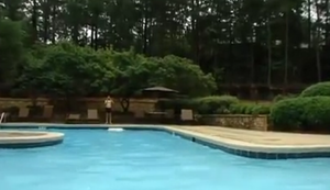 Krasser Trick am Pool Krasser Trick am Pool