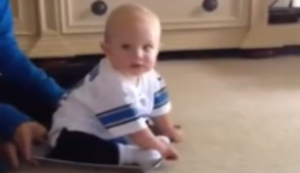 Babys erster Faceplant Babys erster Faceplant