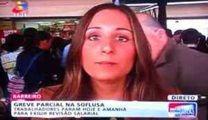 Reporterin begutachten Reporterin begutachten