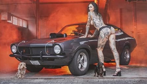 Dackel, Girls and Cars Kalender 2024