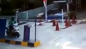 Schranke im Trollmodus