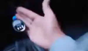 Autofahrer im Kung-Fu-Modus