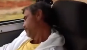 Im Auto eingeschlafen