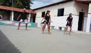 Tanz auf dem Schulhof